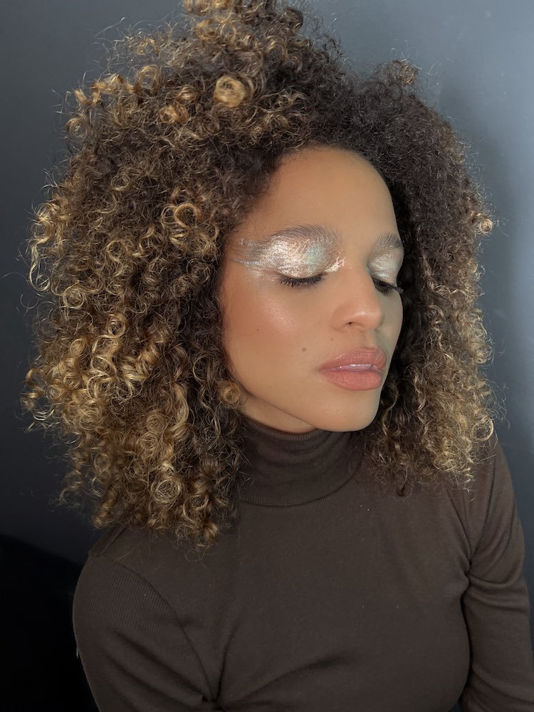 Cours maquillage Mode : Créez des looks tendance pour photo et défilé - Formation en ligne professionnelle Laurie Feligioni