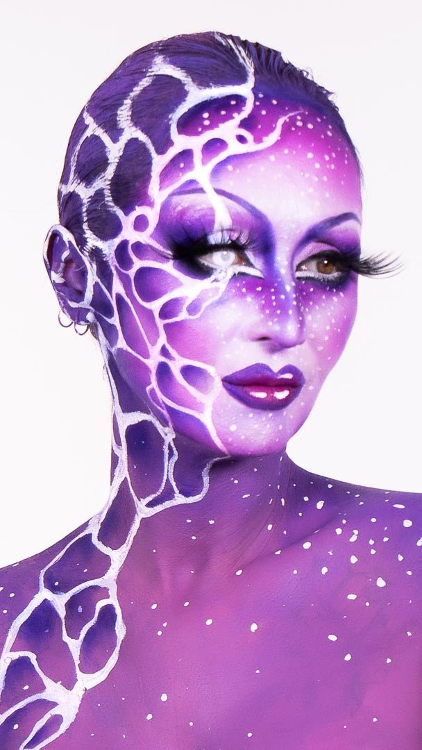 Module artistique en ligne Laurie Feligioni : Techniques avancées pour transformer votre vision en maquillage artistique