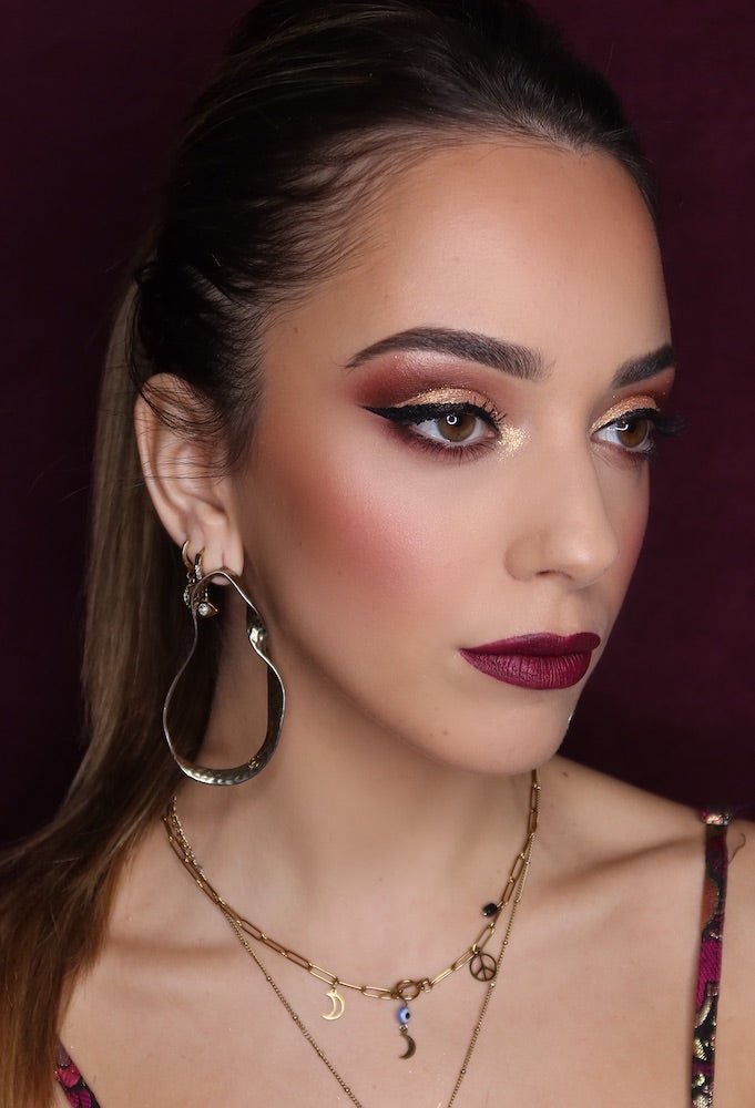 Maquillage Cut Crease : Technique de structuration des yeux pour un regard intense - Formation en ligne Laurie Feligioni