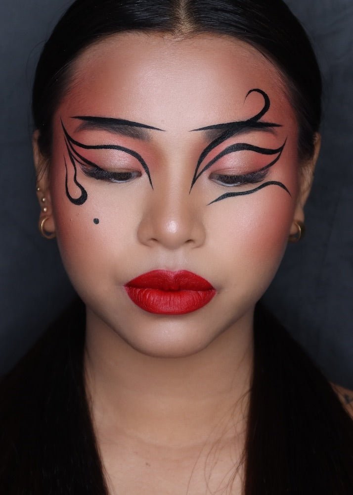 Maquillage Mode Asiatique - LAURIE FELIGIONI ACADEMIE